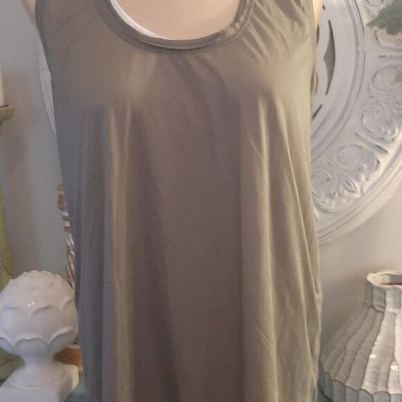 Crosby (Daniel Lam) Layered Tank Top - Large - Picture 1 of 2